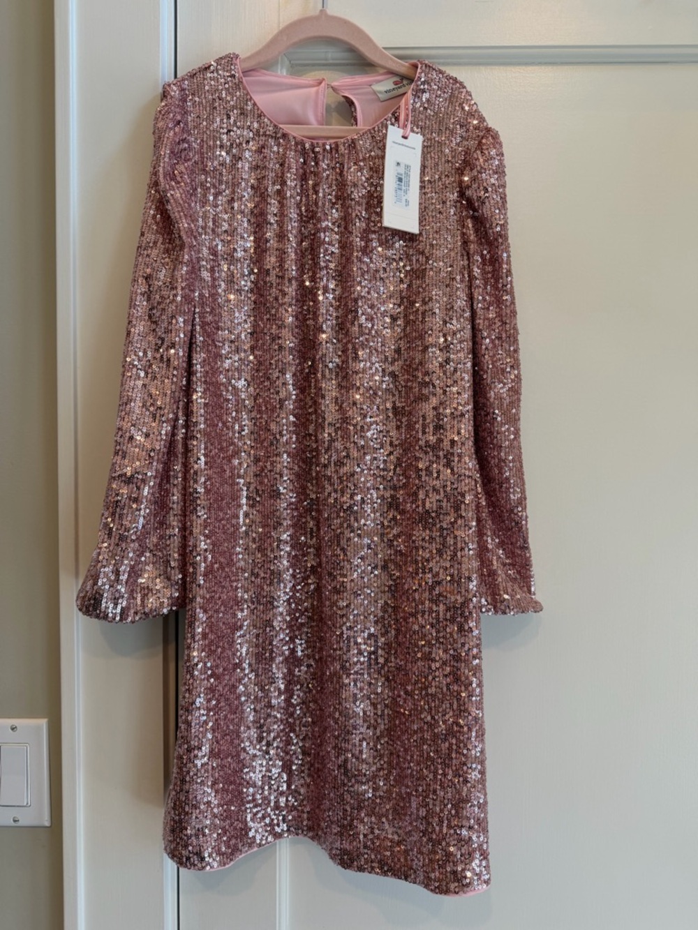 New with tags Vineyard Vines sequin LS girls dress size M